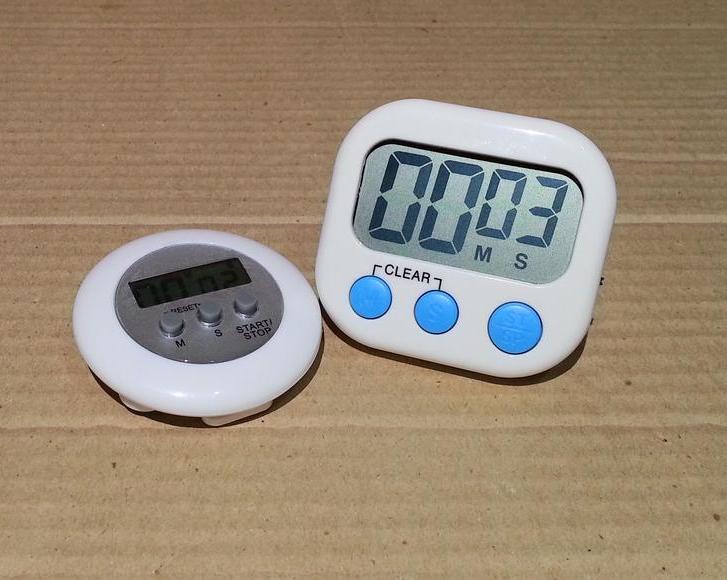 Два маленьких, но очень полезных кухонных таймера