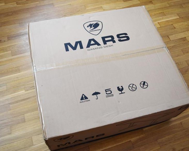 Cougar Mars: центральная панель управления космическим кораблем