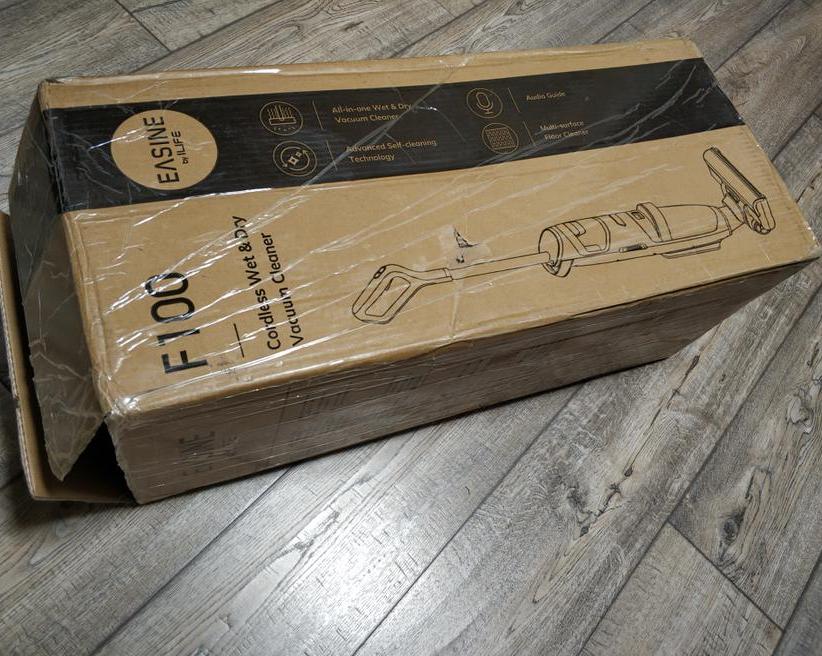 Easine (iLife) F100: вертикальный пылесос для сухой и влажной уборки