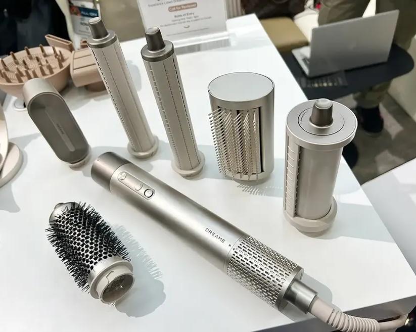 Dreame меняет правила игры: теперь Dyson Airwrap не единственный премиальный стайлер. Представлена новая линейка AirStyle для ухода и укладки волос